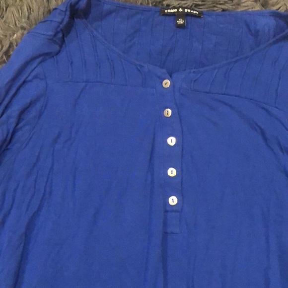 Cable and Gauge size xl long sleeve top - Picture 2 of 4